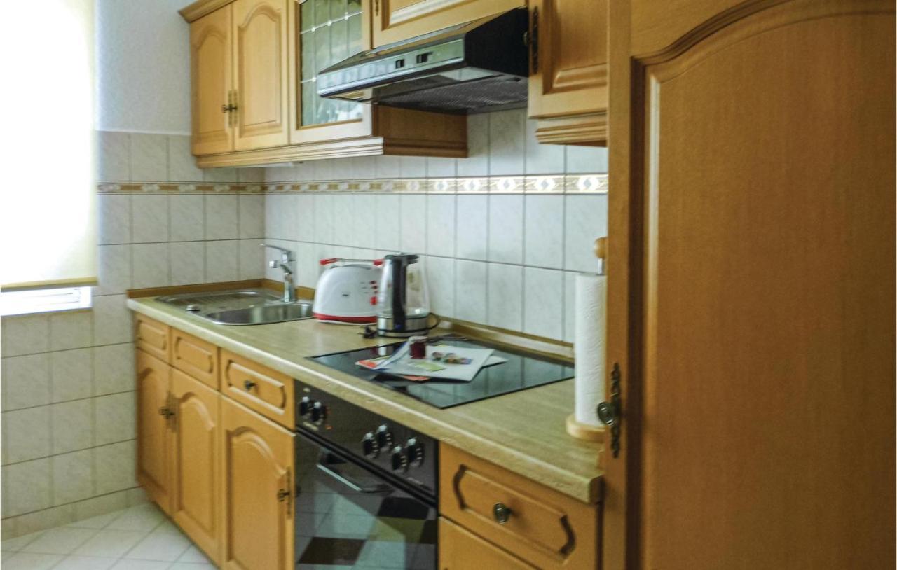 2 Bedroom Gorgeous Apartment In Luebtheen-Garlitz 外观 照片